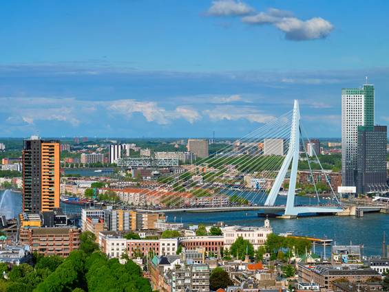 Auslandsimmobilie Niederlande, Rotterdam, Erasmusbrücke, Kaufvertrag, Foto: f9photos/fotolia.com